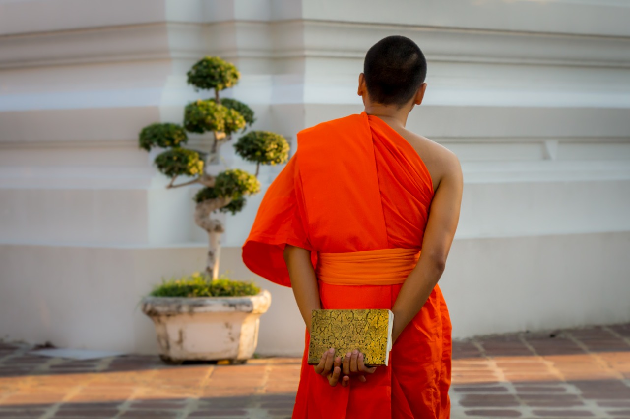 ２０１９ タイ バンコク旅行　３日目　前編　神秘的に輝く仏塔ワットパクナムへ！