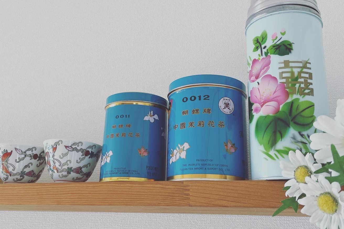 かわいい缶⑥ 胡蝶牌 茉莉花茶 ジャスミン茶 青缶。 | my color and my